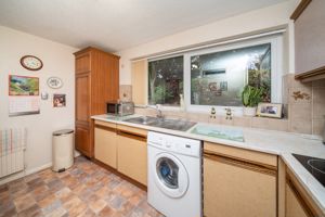 KITCHEN- click for photo gallery